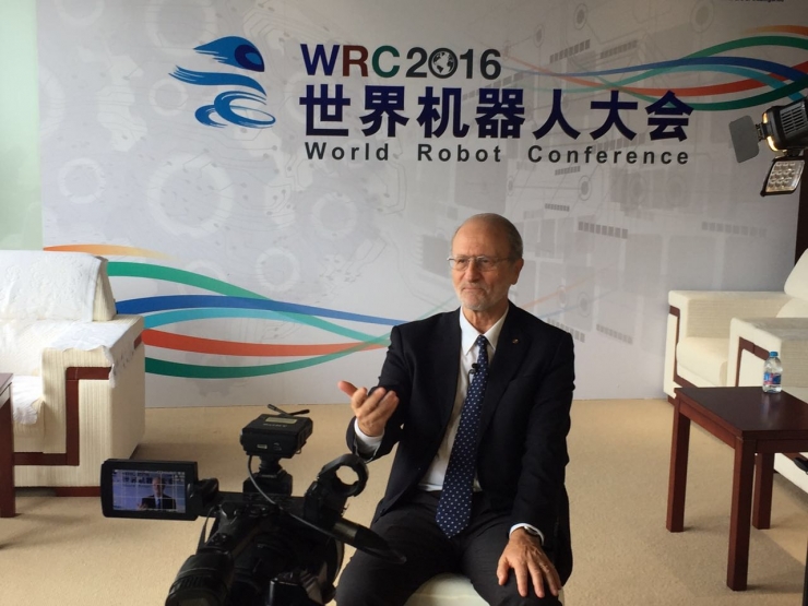 WRC 2016 | 意大利比萨安娜大学教授Paolo Dairo:让机器人钻进身体治疗疾病